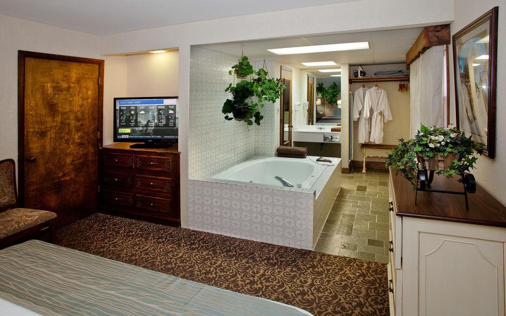 Helendorf River Inn, Suites & Conference Center Exterior photo