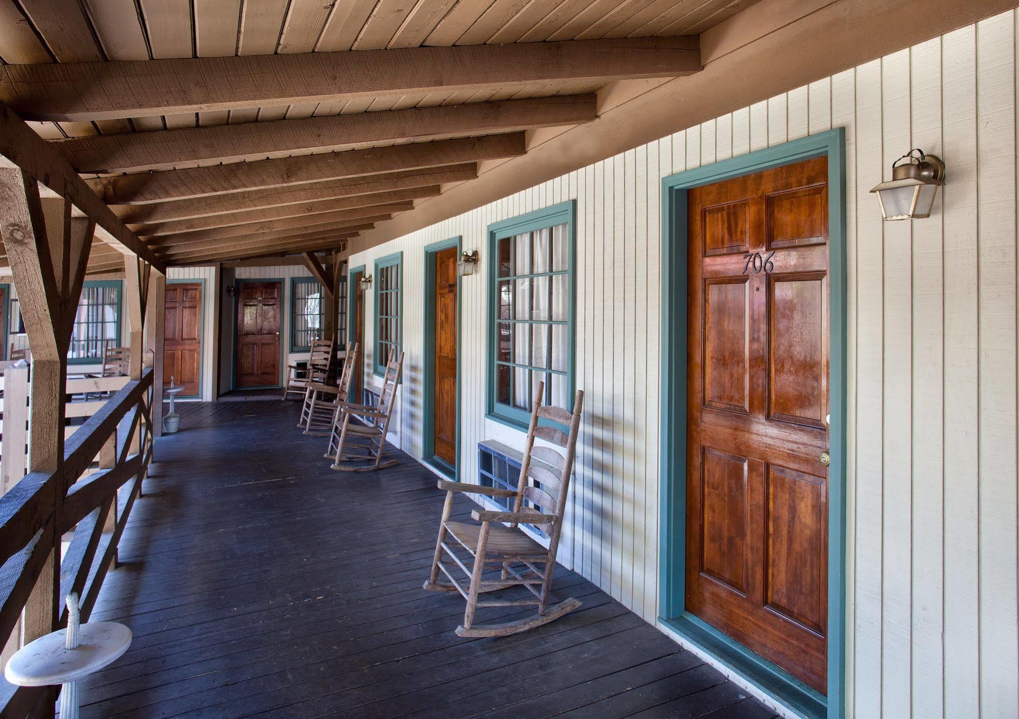 Helendorf River Inn, Suites & Conference Center Exterior photo